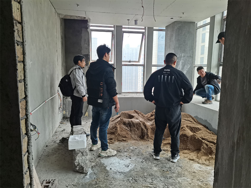 設(shè)計(jì)師赴萬(wàn)達(dá)芮洄雅致酒店項(xiàng)目現(xiàn)場(chǎng)進(jìn)行辦公及設(shè)計(jì)指導(dǎo)工作 設(shè)計(jì)師赴萬(wàn)達(dá)芮洄雅致酒店項(xiàng)目現(xiàn)場(chǎng)進(jìn)行辦公及設(shè)計(jì)指導(dǎo)工作