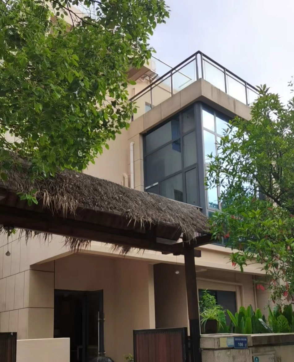 設(shè)計師赴湯城麓墅溫泉民宿提質(zhì)改造現(xiàn)場進(jìn)行工作指導(dǎo)及設(shè)計辦公 設(shè)計師赴湯城麓墅溫泉民宿提質(zhì)改造現(xiàn)場進(jìn)行工作指導(dǎo)及設(shè)計辦公