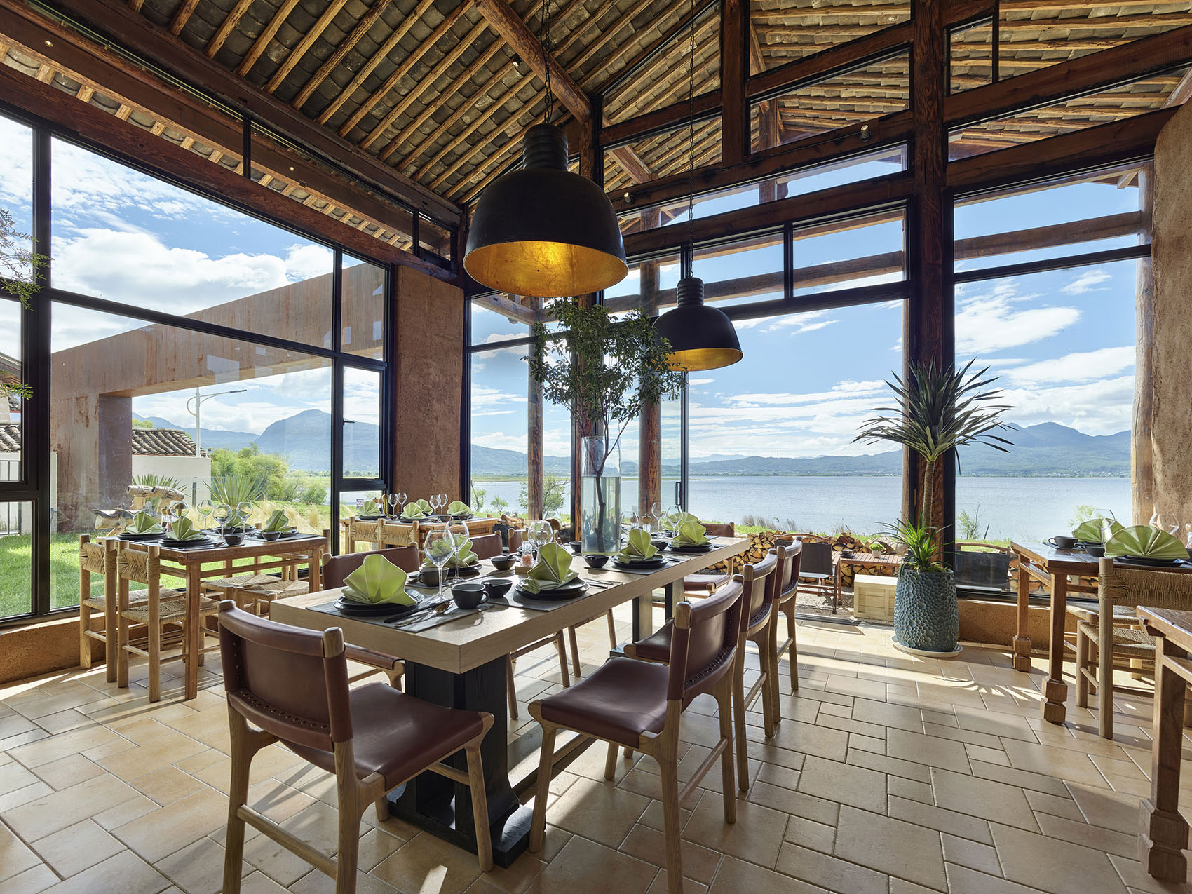 云南麗江·茶馬道拉市海麗世山居酒店設(shè)計 云南麗江·茶馬道拉市海麗世山居酒店設(shè)計