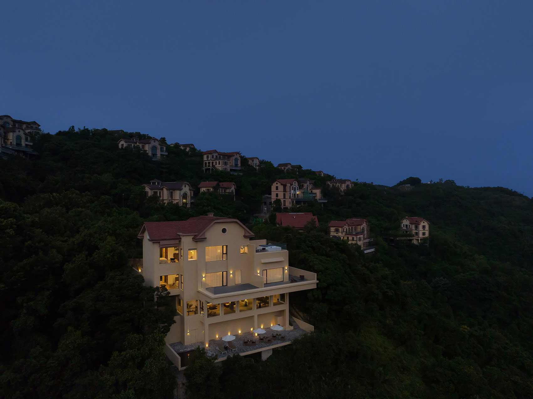 深圳·“蜜悅·天麓秘野仙蹤”度假酒店設(shè)計(jì) 深圳·“蜜悅·天麓秘野仙蹤”度假酒店設(shè)計(jì)