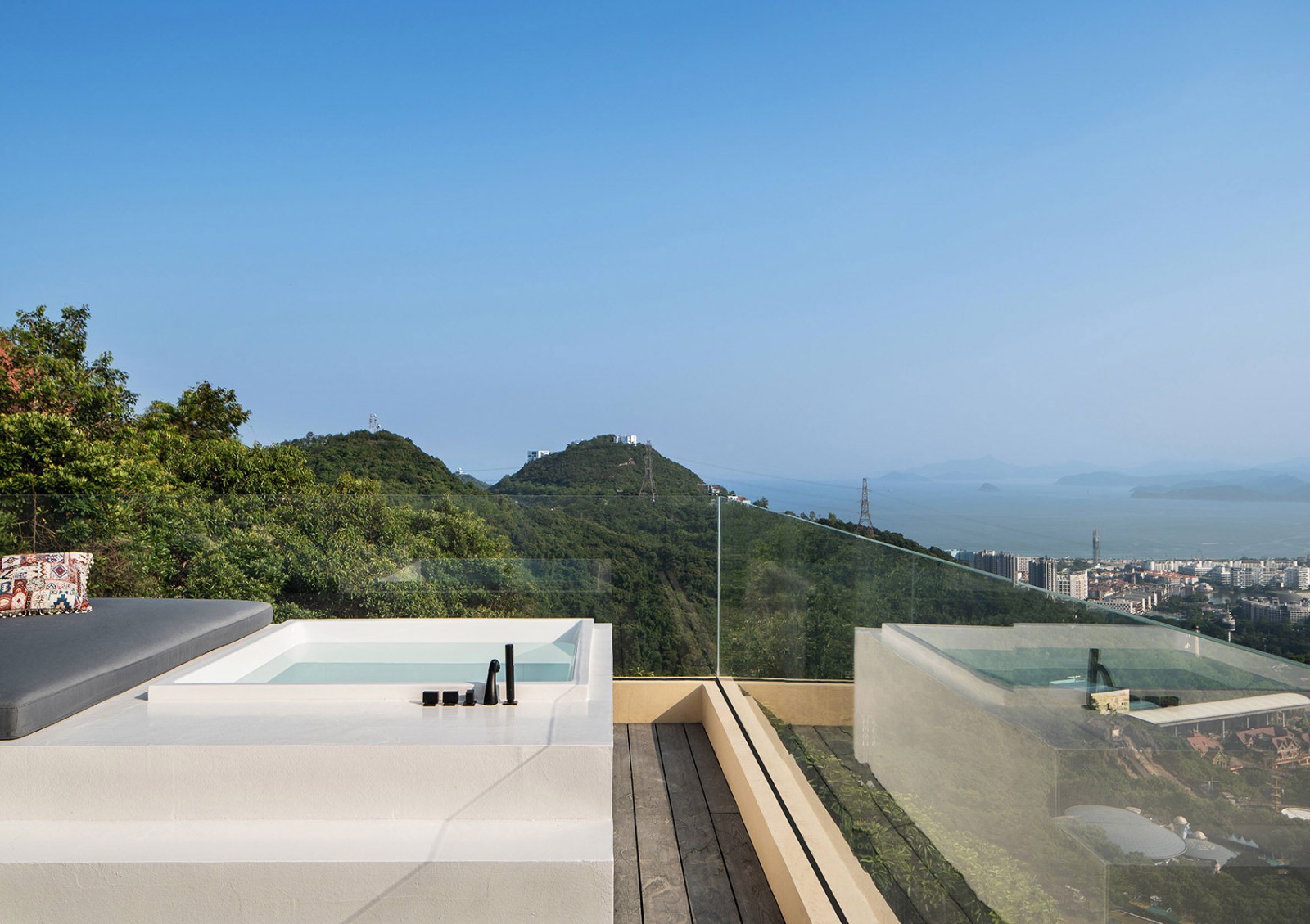 深圳·“蜜悅·天麓秘野仙蹤”度假酒店設(shè)計(jì) 深圳·“蜜悅·天麓秘野仙蹤”度假酒店設(shè)計(jì)